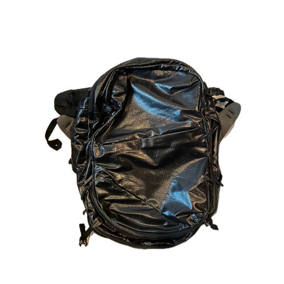 Embark Shiny Black Clamshell Padded Computer Backpack - Picture 1 of 5